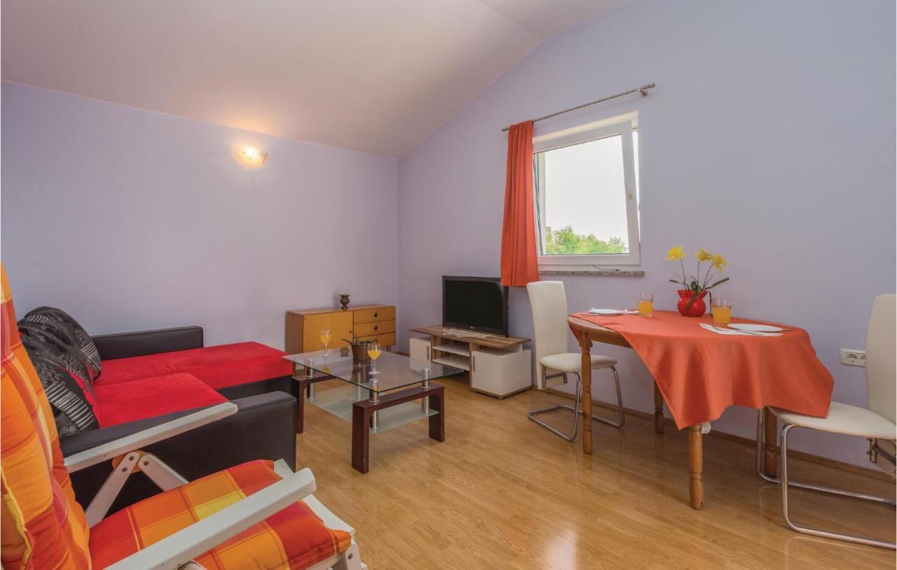 Nice Apartment In Kastel With Kitchen Εξωτερικό φωτογραφία