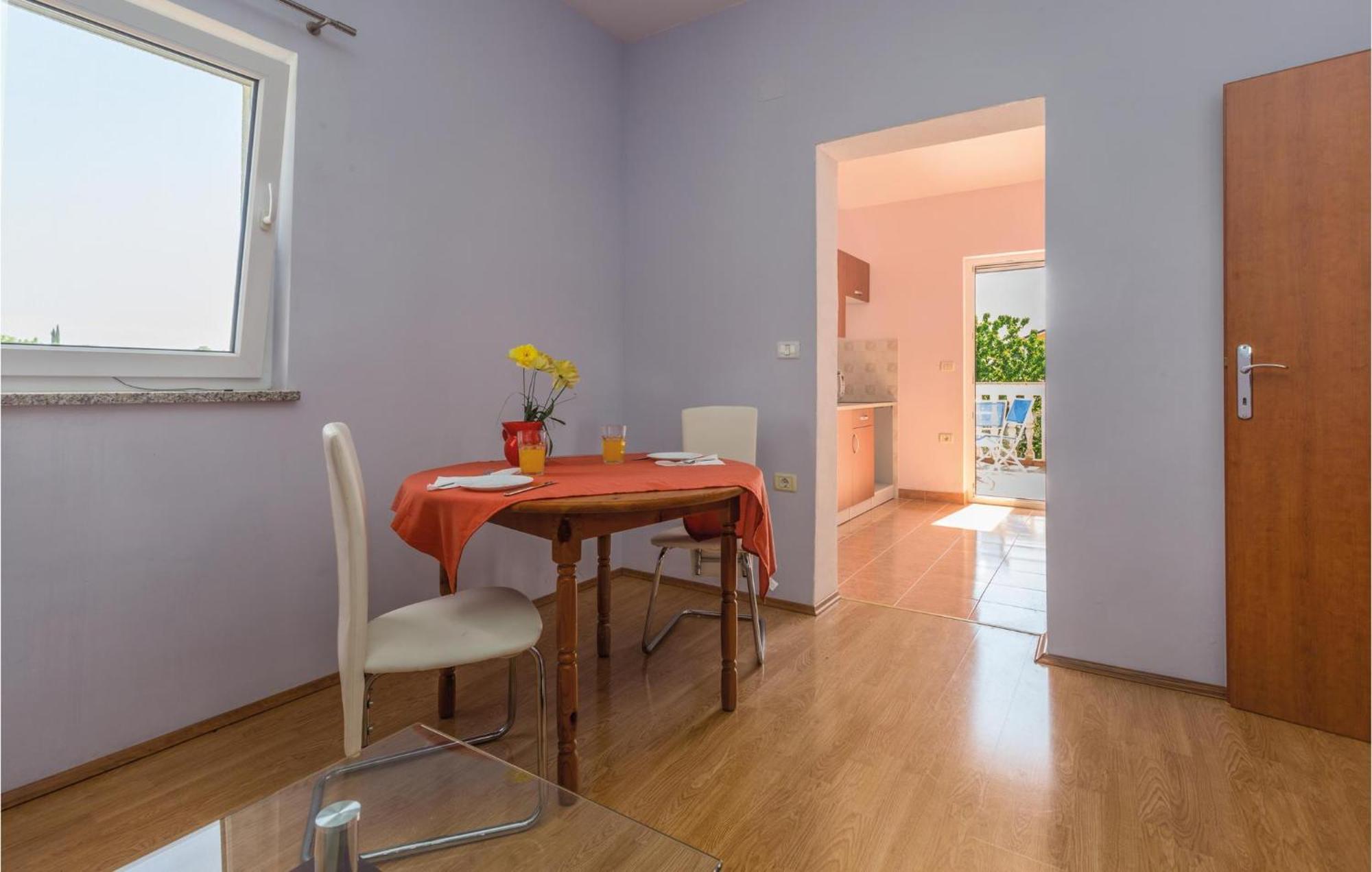 Nice Apartment In Kastel With Kitchen Εξωτερικό φωτογραφία