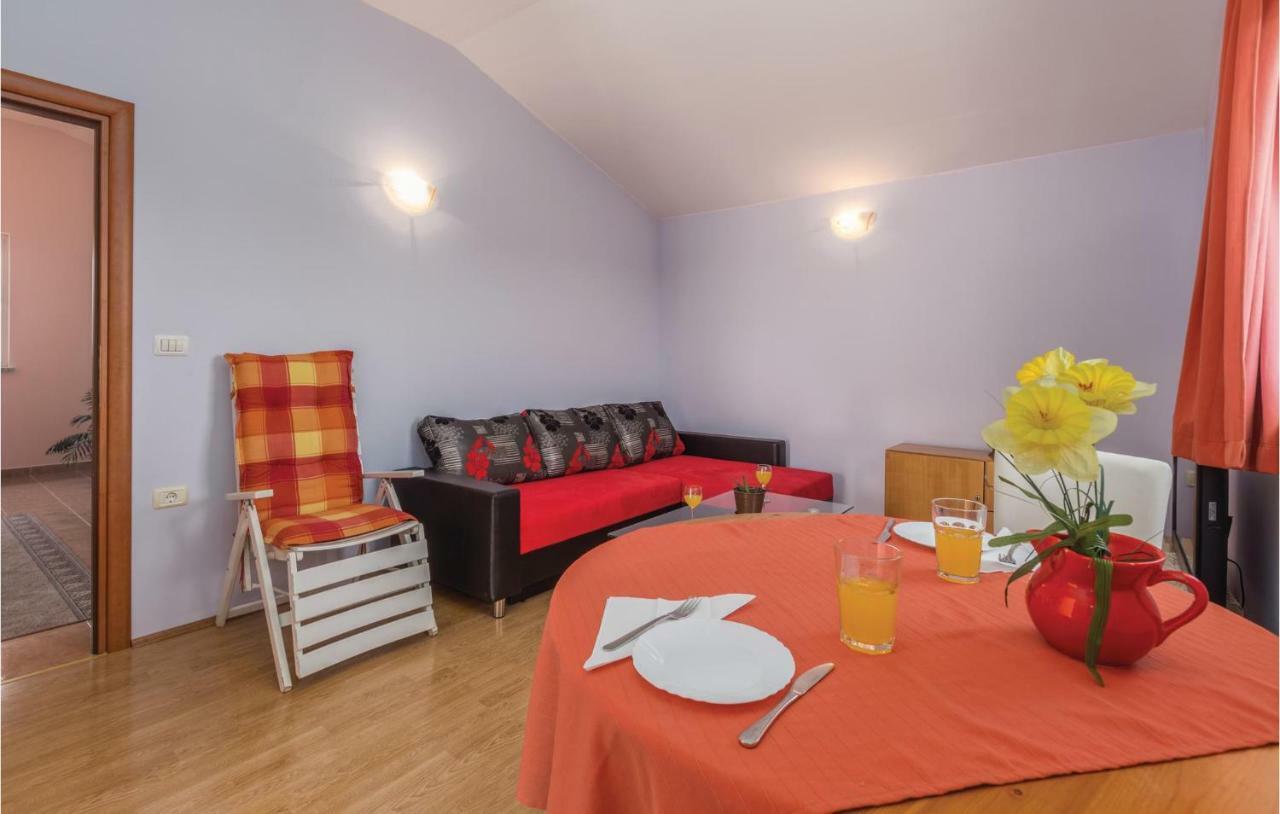 Nice Apartment In Kastel With Kitchen Εξωτερικό φωτογραφία